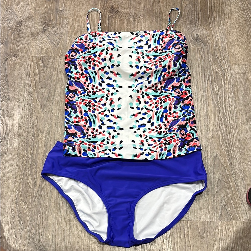 Venus women’s multicolor Swim Set size 18